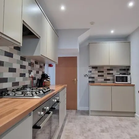 アパート Woodland Family With Electric Car Point